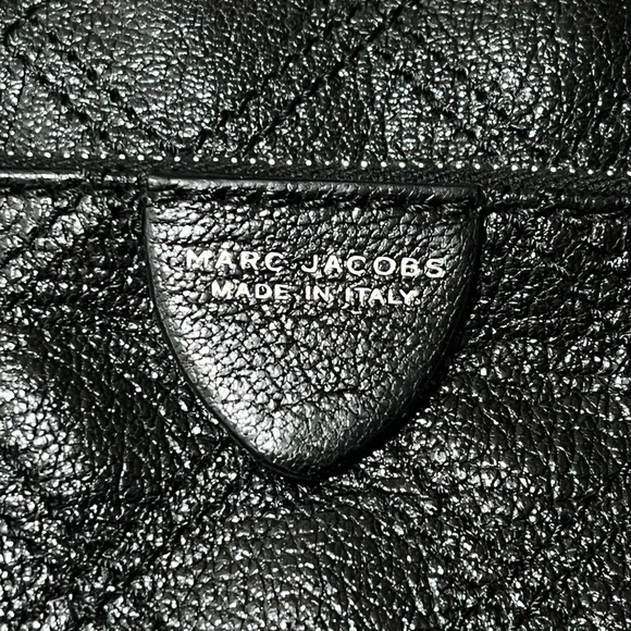 HP🎉Marc Jacobs Quilted iPad Tablet Blk Leather Case Zipper pouch on front - Picture 12 of 15